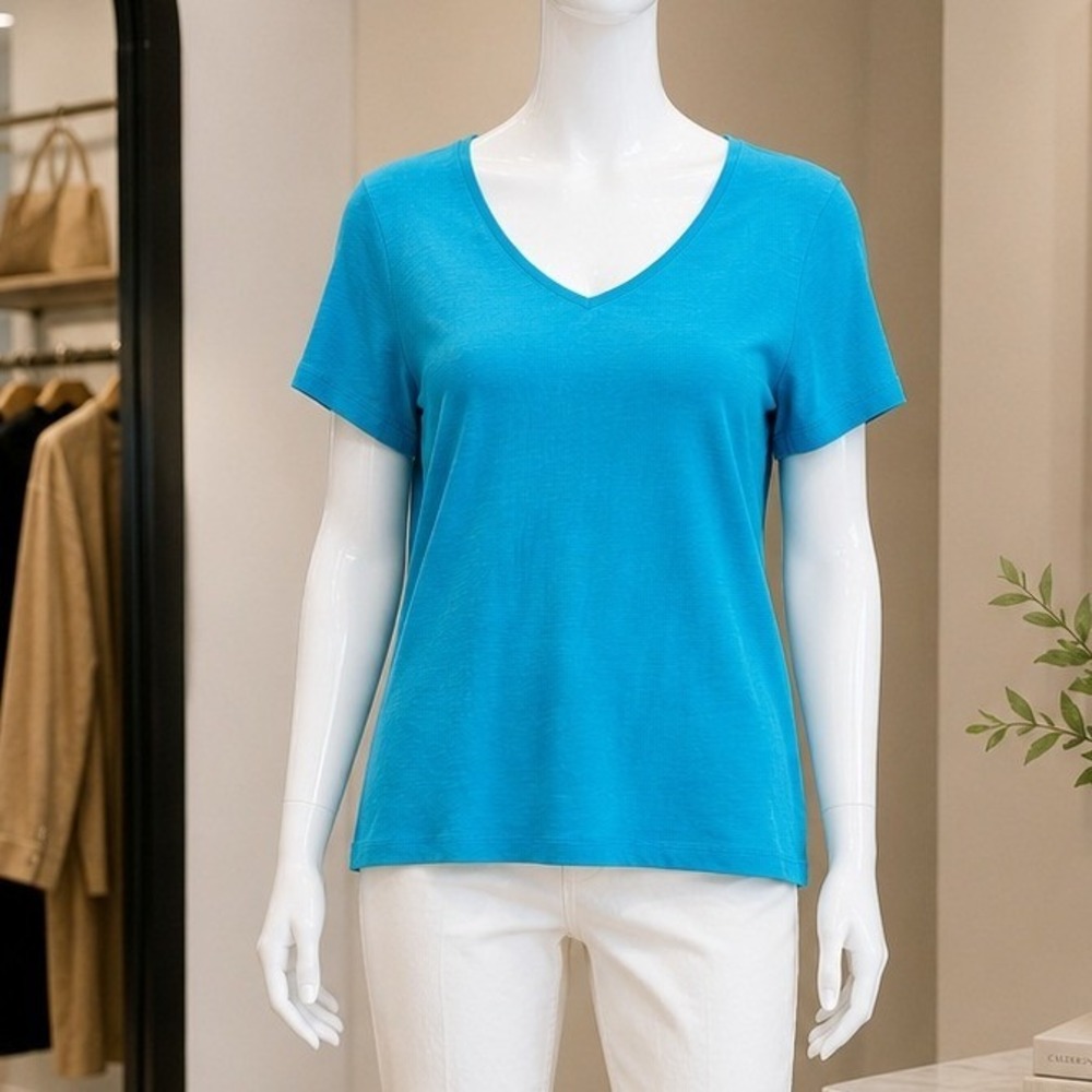 Chico's Womens T-Shirt Turquoise Blue V-Neck The Ultimate Tee Size 2 Large